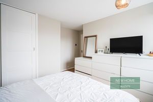 Photo 25- click for photo gallery